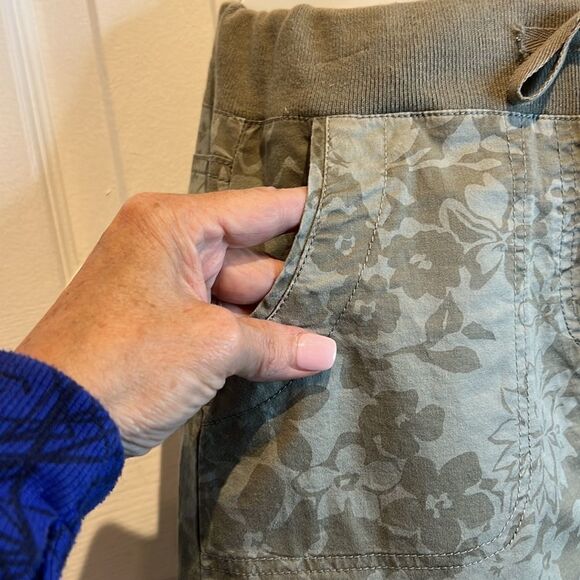 Denver Hayes Green Drawstring Waist‎ Skirt Size XS ( fits larger) - Picture 4 of 9